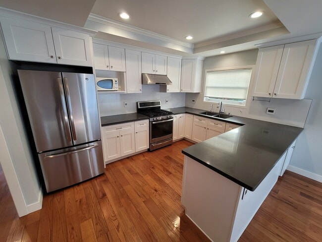 Building Photo - 35688 Ballantine Pl