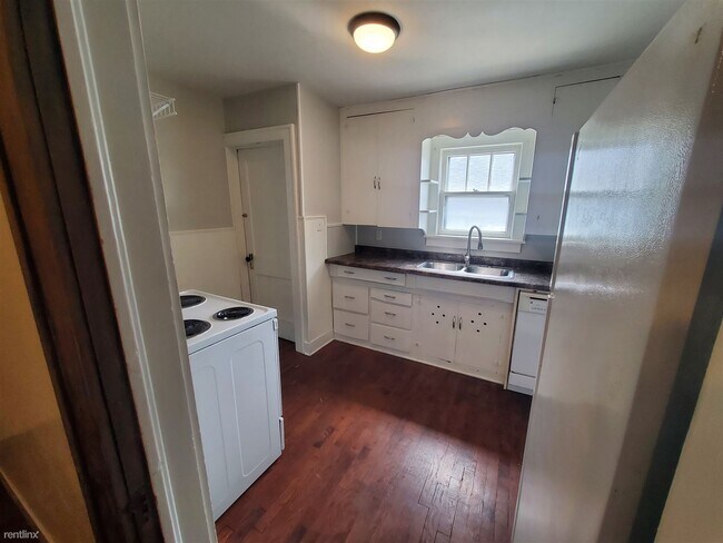 Building Photo - 2 br, 1 bath House - 120 S Meridian Ave