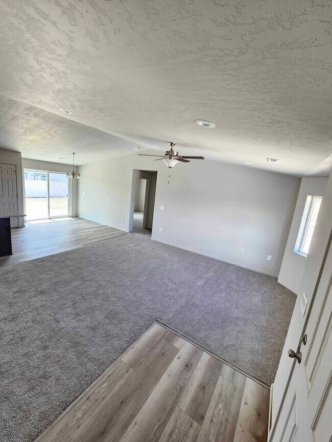 Foto del edificio - 722 E Cascade St