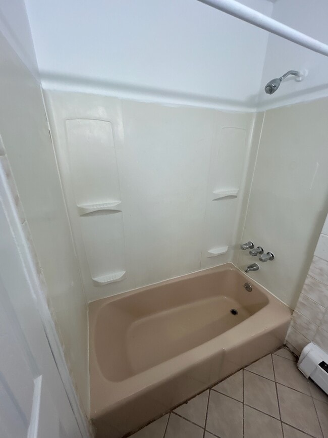 Building Photo - Verrazano Garden Apartments