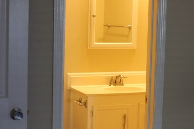 Building Photo - 7207 Addicks Clodine Rd