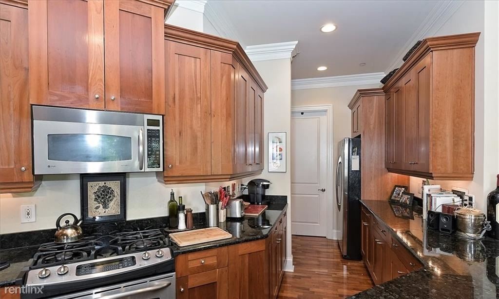 Primary Photo - 1 br, 1 bath Condo - 626 Queens Rd