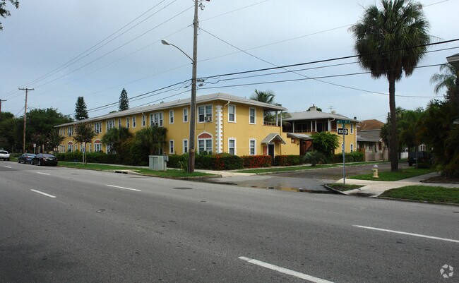 Foto del edificio - Palm Court Apartments