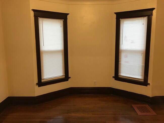 Living Room - 12131 S Normal Ave