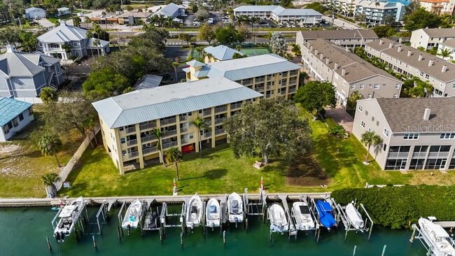 Building Photo - 1125 Pinellas Bayway S