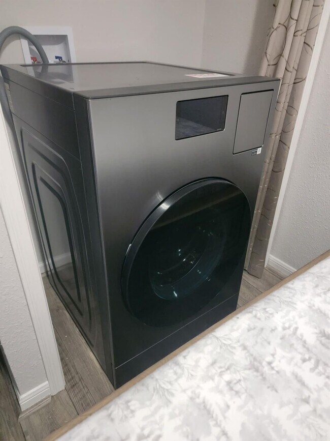 Foto del edificio - 6300 Seawall Blvd