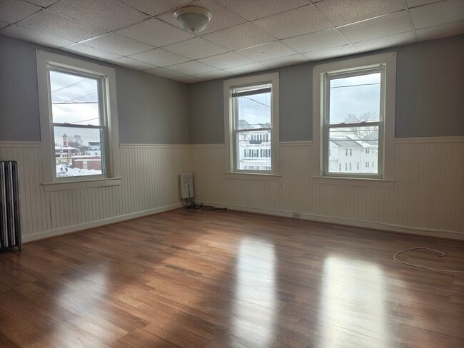 Building Photo - 7 Congress St