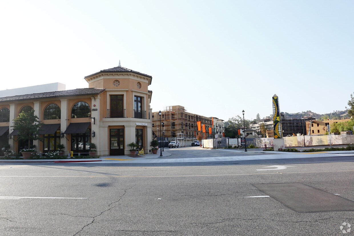 23500 Park Sorrento, Calabasas, CA 91302 Apartments Calabasas, CA