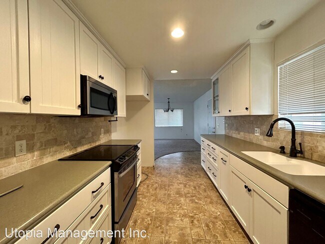 Building Photo - 4 br, 2 bath House - 448 Sunset Drive