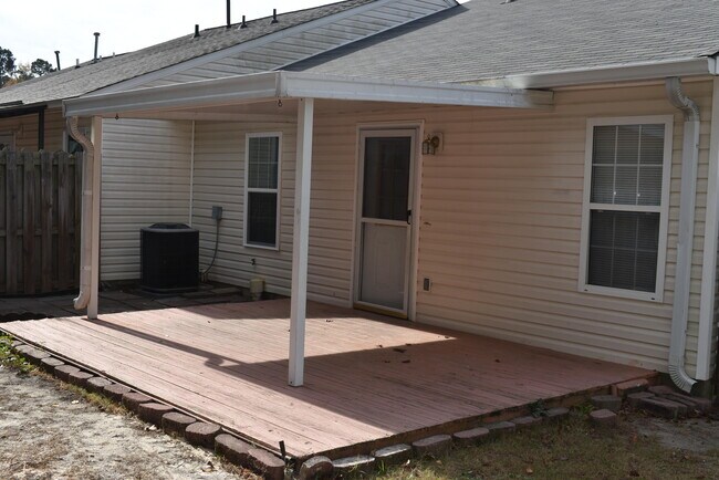 Foto del edificio - 354 Crawford Mill Ln