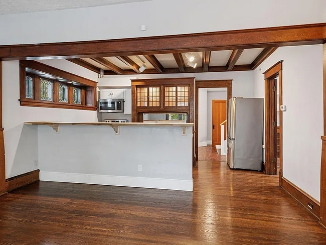 Foto del edificio - 1085 16th Ave SE