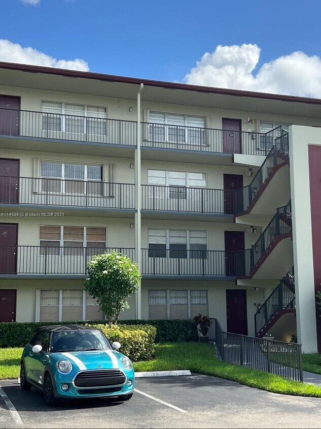 13255 SW 7th Ct Unit 312D, Pembroke Pines, FL 33027 Condo for Rent in