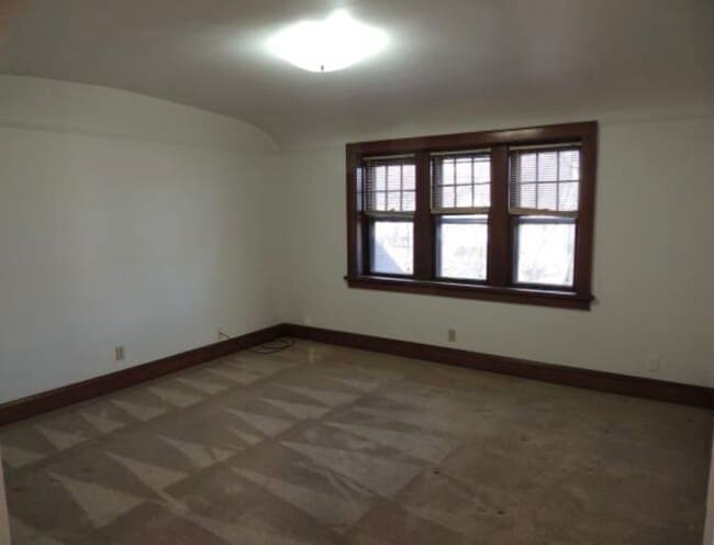 Foto del edificio - 6310 W Meinecke Ave