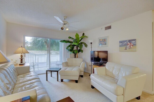 Foto del edificio - 242 Village Blvd