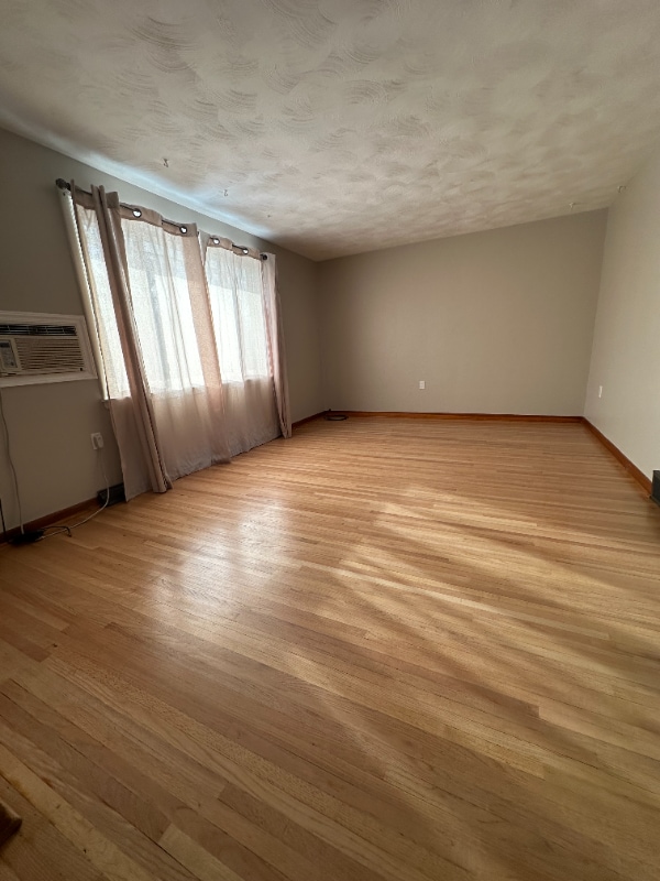 Foto del edificio - 2718 Stenzel Ave