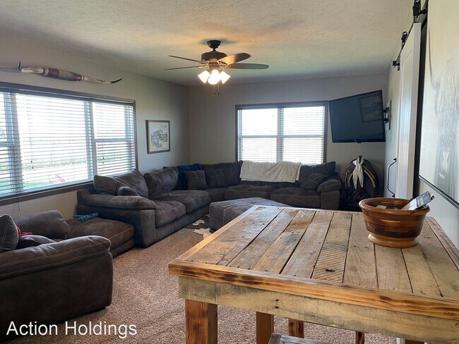 Foto del edificio - 4 br, 3 bath House - 8900 E 56th St