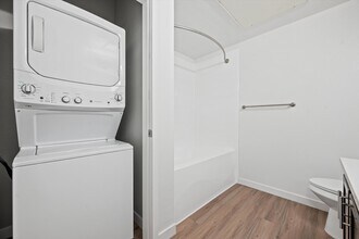 laundry-area-1-park-hill-4000-1x1-a1-ash-d203-08-27-2026.jpg - Park Hill 4000