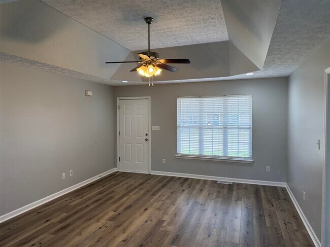 Foto del edificio - 360 Cedar Hollow Dr