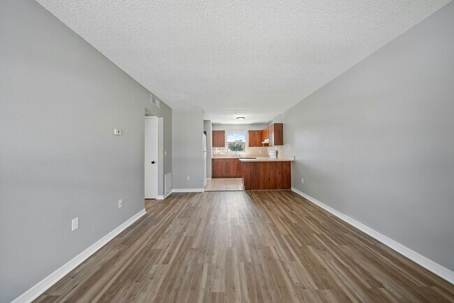 Foto del edificio - 714 E Floribraska Ave