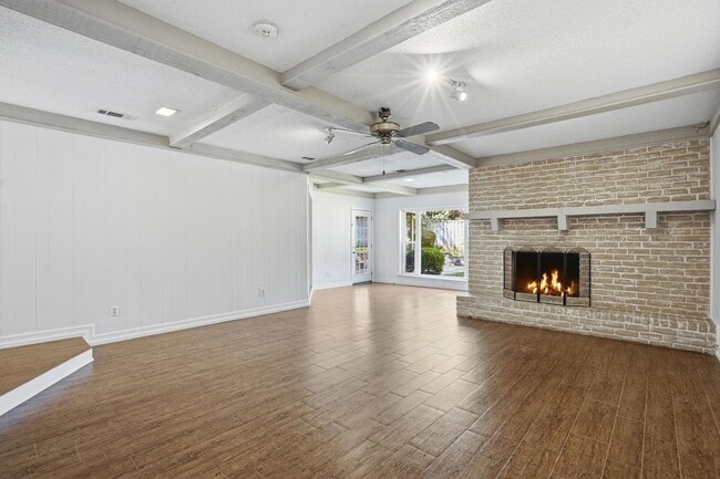 Photo - Amazing in Arlington House