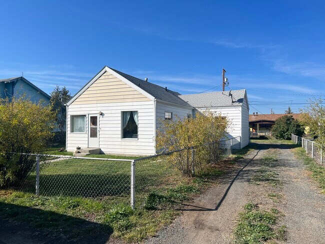 Foto del edificio - 3133 Paxson Ave