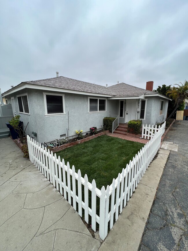 25628 Lucille Ave, Lomita, CA 90717 House Rental in Lomita, CA