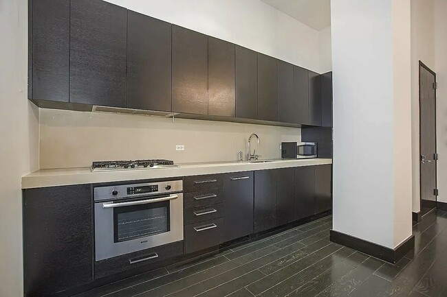 Building Photo - 254 Park Ave S