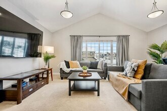 Building Photo - 200 Sherwood Sq NW