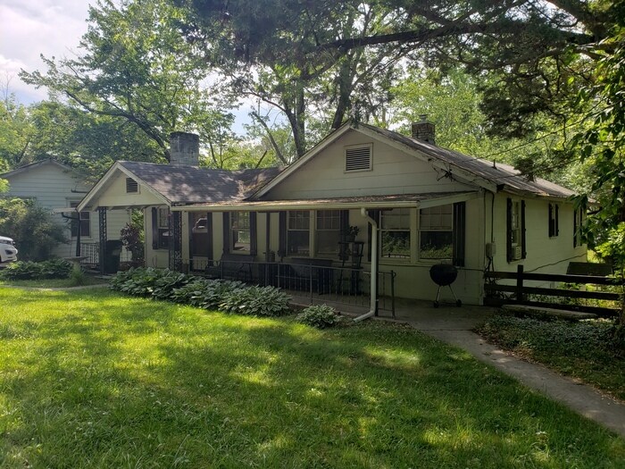 Primary Photo - 497 New Haw Creek Road