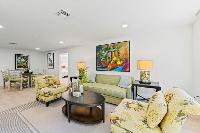 Building Photo - 606 Wedge Dr