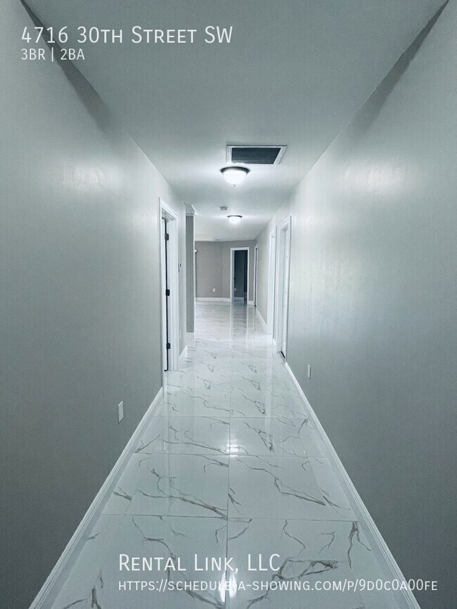 Foto del edificio - 4716 30th St SW