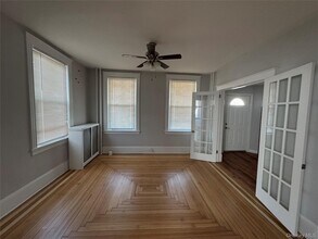 Building Photo - 122 Upper Croton Ave