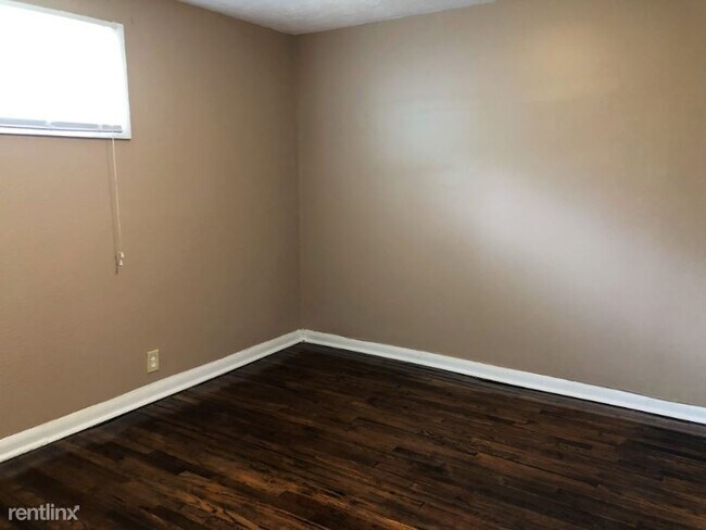 Foto del edificio - 2 br, 1 bath Townhome - 7503 Richmond Dr