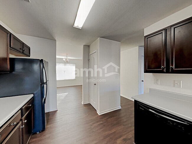 Building Photo - 6236 Leslie Drive