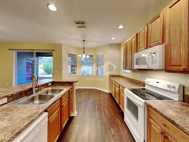 Foto del edificio - 3124 Shady Lily Ln