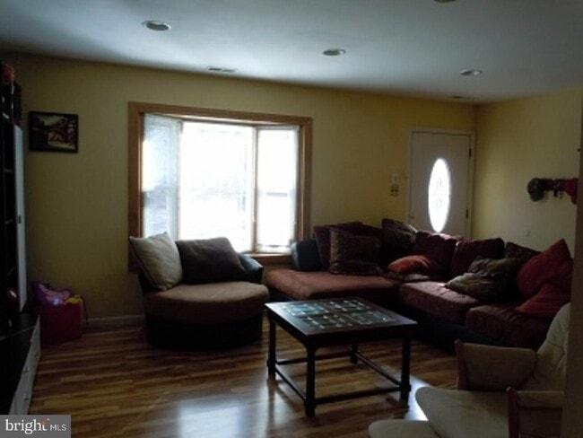 Building Photo - 55 Sepulga Dr