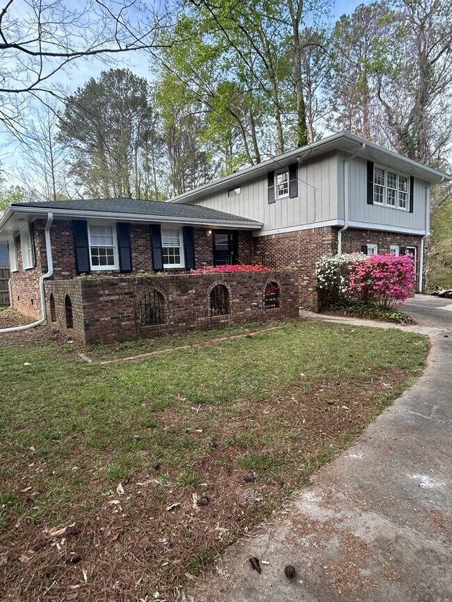 Foto del edificio - 293 Shelton Woods Ct