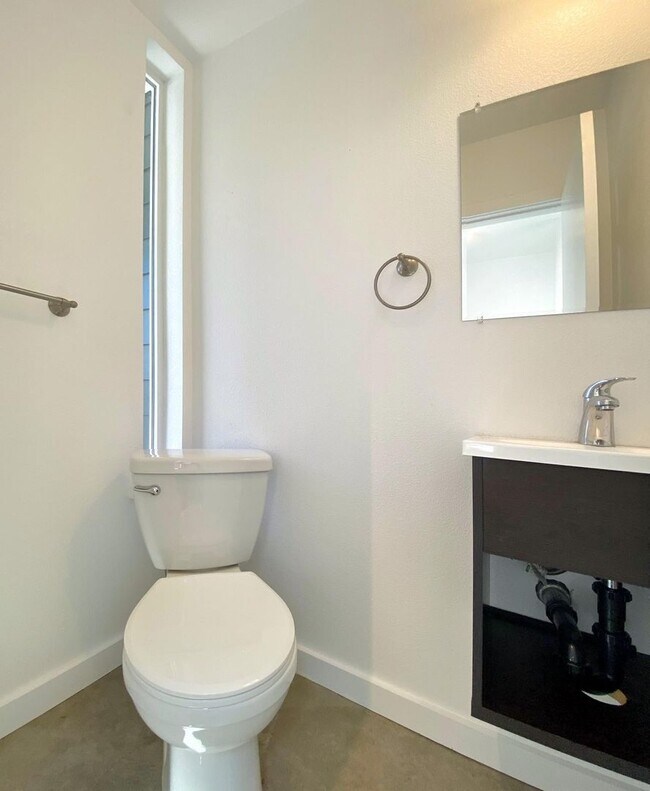 Foto del edificio - 446 Roberts St