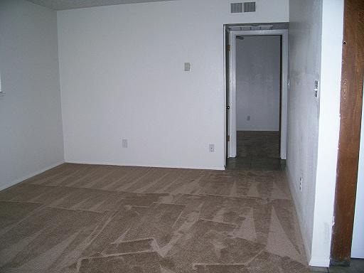 Building Photo - 3811 N Geraldine Ave