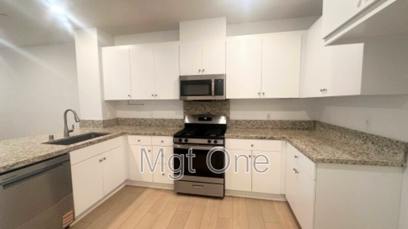 Photo - 15988 Lasselle Street  #2