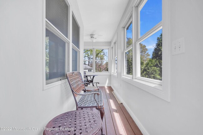 Building Photo - 1205 Roseld Ave