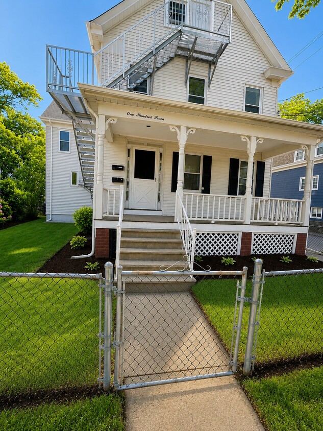 Photo - 107 Franklin St (Bristol, RI)