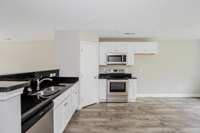 Foto del edificio - 720 White Crane Rd