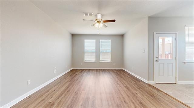 Building Photo - 1000 Meadow Scape Dr