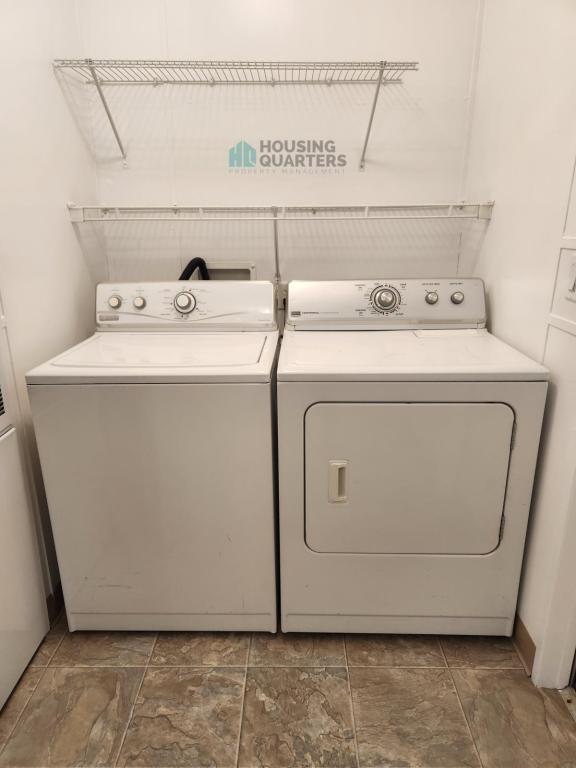 Foto del edificio - 15317 W Charles Rd