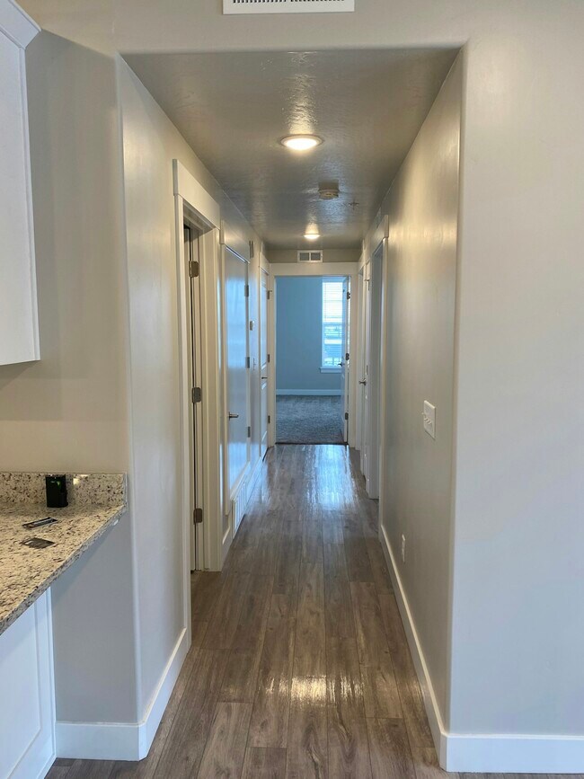 Foto del edificio - 1128 South 820 East, Unit 10-201