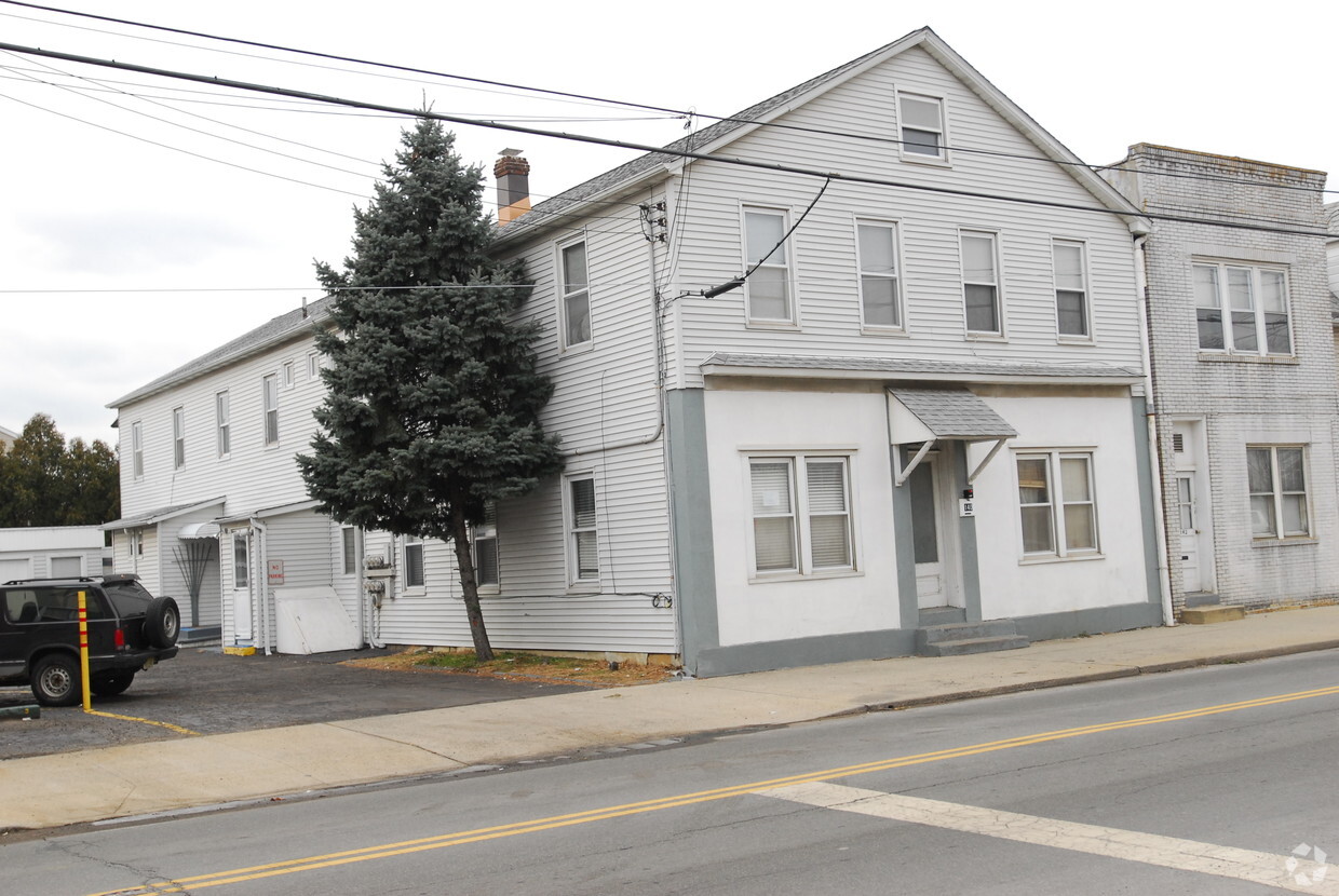 Foto del edificio - 140 Whitehead Ave