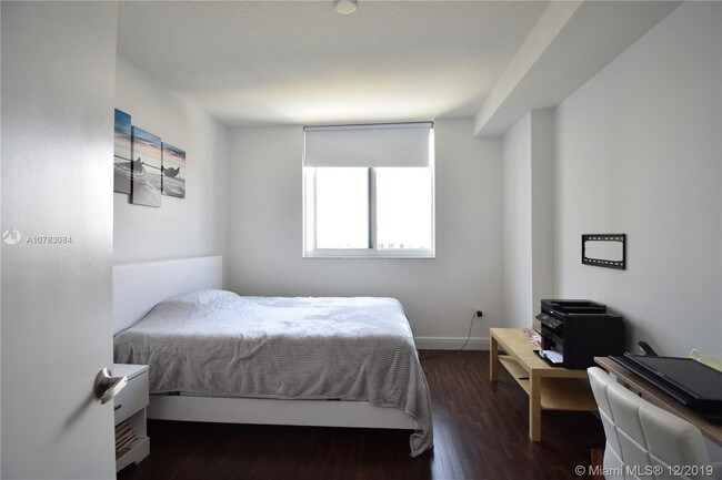 Foto del edificio - VENTURE AT AVENTURA EAST