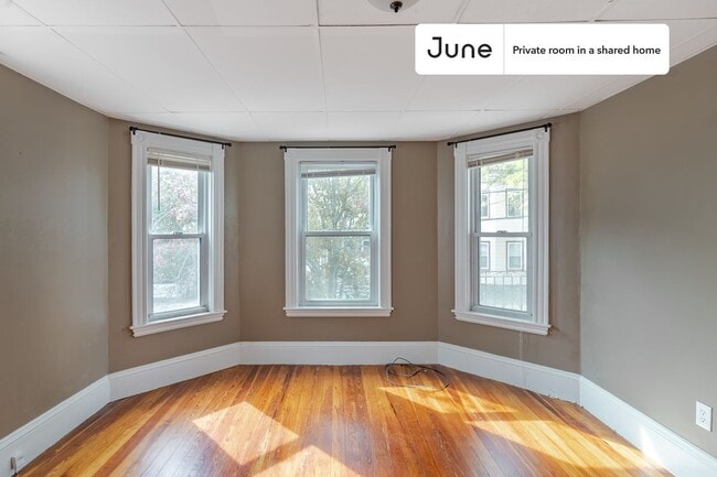 Photo - Room in Shared 4 bed/1 bath home