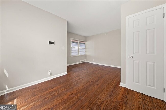 Foto del edificio - 1935 Handley Ave SW